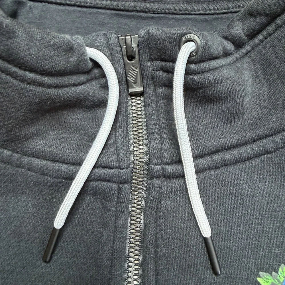 Nike women sweatshirt